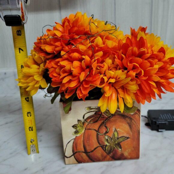 Fake Fall Flowers Decoration with String Lights in Box - Picture 2 of 6